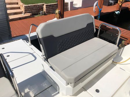 Aquila 32 Sport image