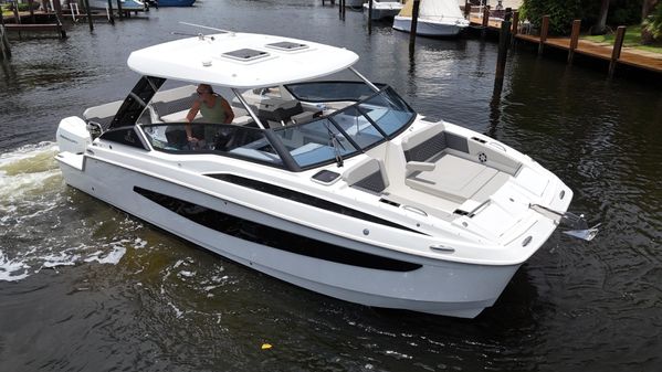 Aquila 32 Sport image