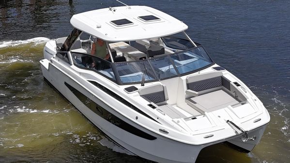 Aquila 32 Sport image