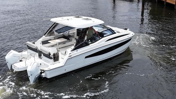 Aquila 32 Sport image