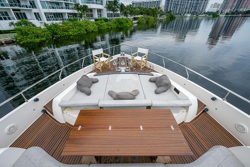 Ferretti Yachts 850 image