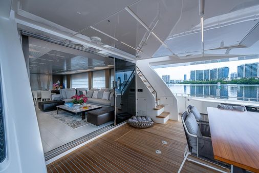 Ferretti Yachts 850 image