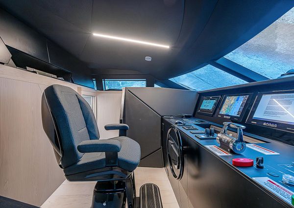 Ferretti Yachts 850 image