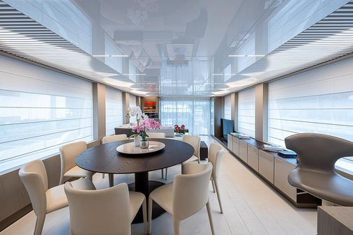 Ferretti Yachts 850 image