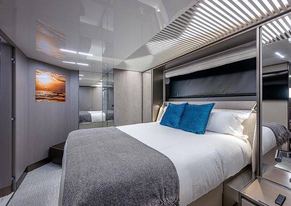 Ferretti Yachts 850 image