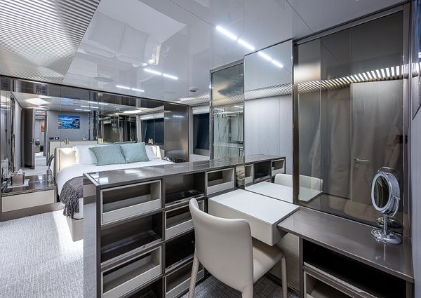 Ferretti Yachts 850 image