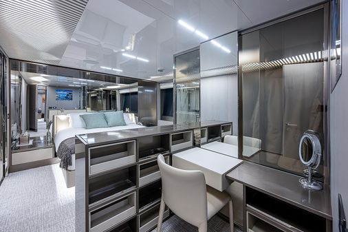 Ferretti Yachts 850 image