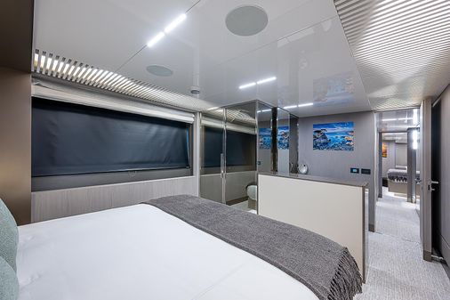 Ferretti Yachts 850 image