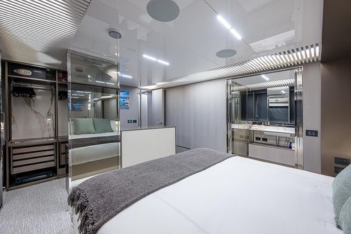 Ferretti Yachts 850 image