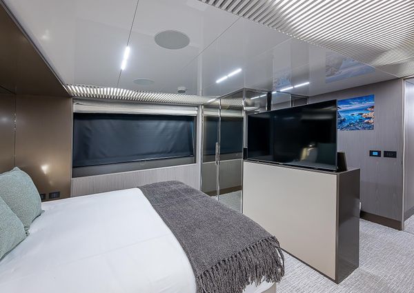 Ferretti Yachts 850 image