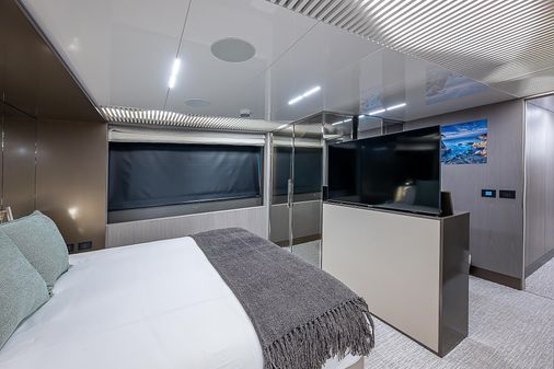 Ferretti Yachts 850 image