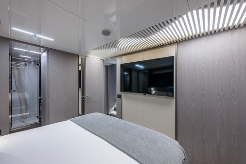 Ferretti Yachts 850 image