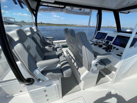 Front-runner 37-CATAMARAN image