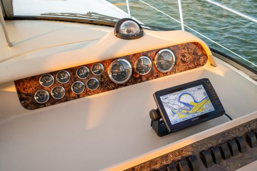 Sea Ray 400 Sundancer image