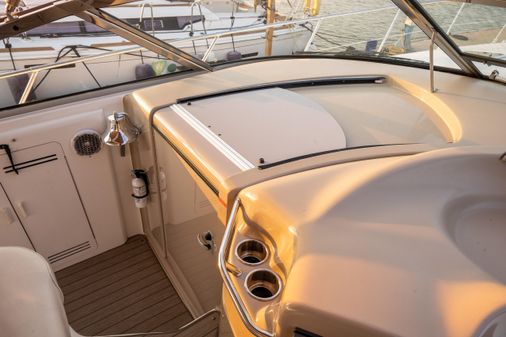 Sea Ray 400 Sundancer image