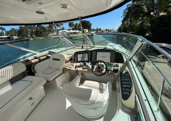 Sea Ray 52 Sundancer image