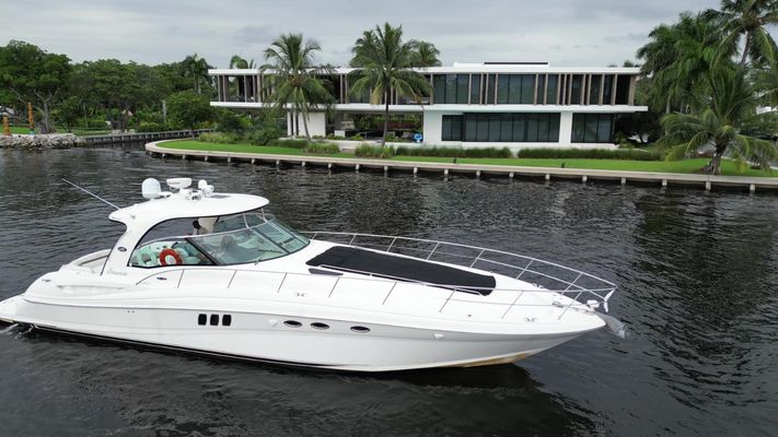 Sea Ray 52 Sundancer - main image