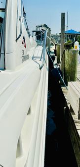 Sea Ray 38 Sundancer image