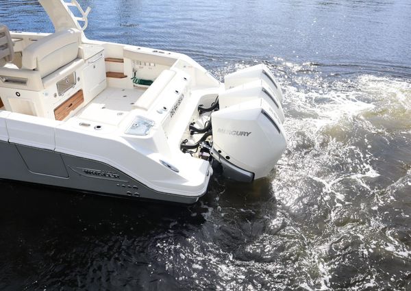 Boston Whaler 350 Realm image