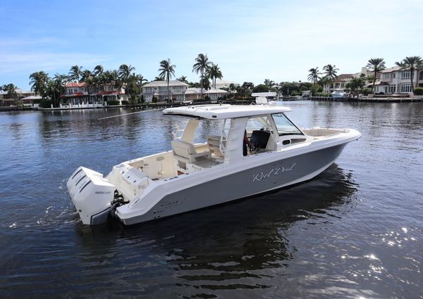 Boston Whaler 350 Realm image