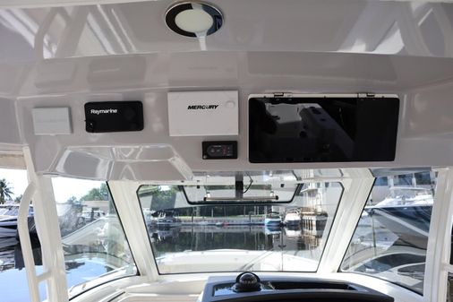 Boston Whaler 350 Realm image