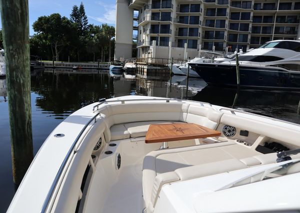 Boston Whaler 350 Realm image