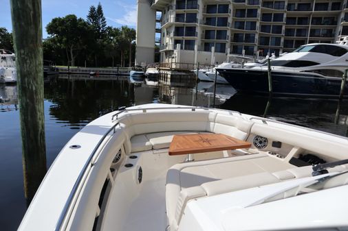 Boston Whaler 350 Realm image