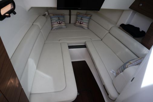 Boston Whaler 350 Realm image