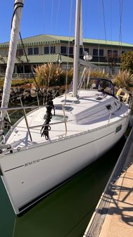 Beneteau Oceanis 321 image