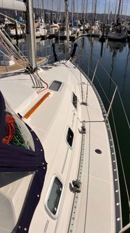 Beneteau Oceanis 321 image