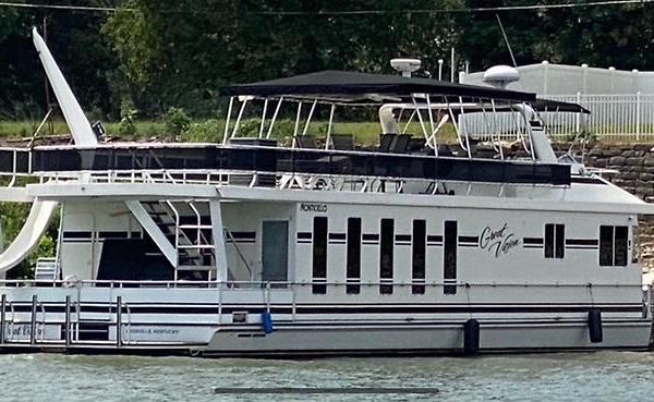 Monticello River Yacht image