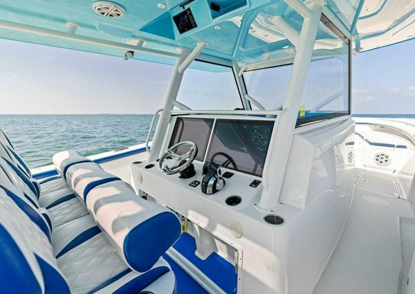 Yellowfin 42 Center Console image