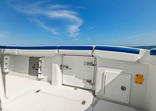 Yellowfin 42 Center Console image