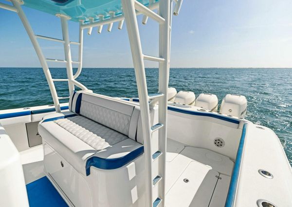 Yellowfin 42 Center Console image