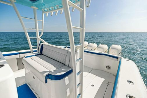 Yellowfin 42 Center Console image