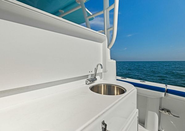 Yellowfin 42 Center Console image