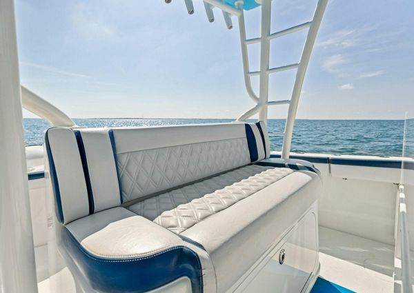 Yellowfin 42 Center Console image