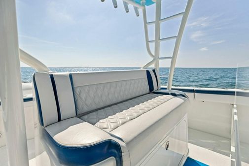 Yellowfin 42 Center Console image