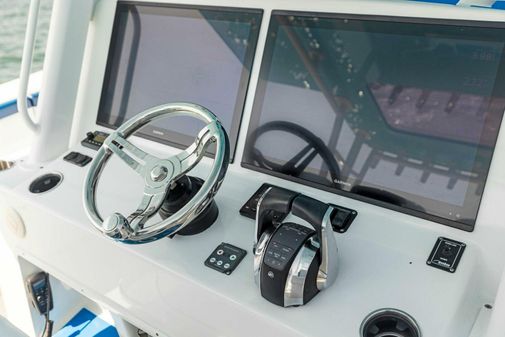 Yellowfin 42 Center Console image