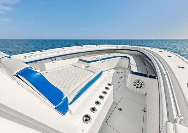 Yellowfin 42 Center Console image