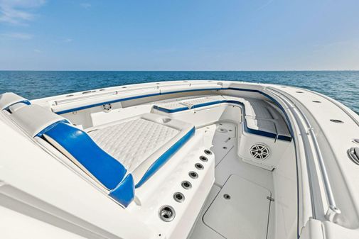 Yellowfin 42 Center Console image