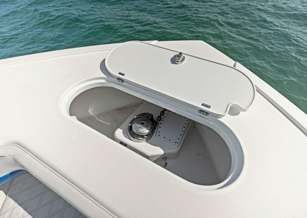 Yellowfin 42 Center Console image