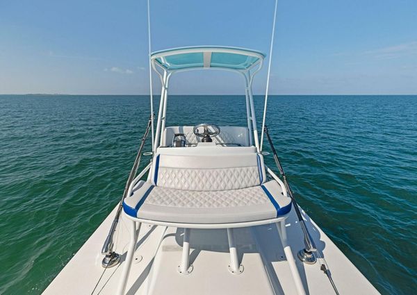 Yellowfin 42 Center Console image