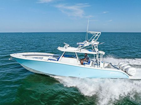 Yellowfin 42 Center Console image