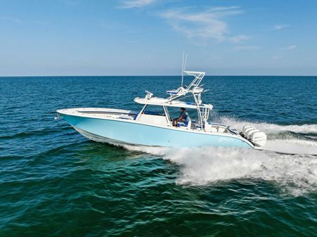 Yellowfin 42 Center Console image