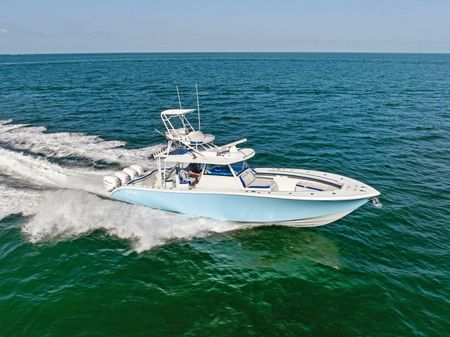 Yellowfin 42 Center Console image