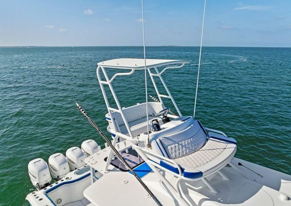 Yellowfin 42 Center Console image