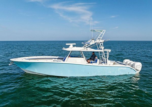 Yellowfin 42 Center Console image