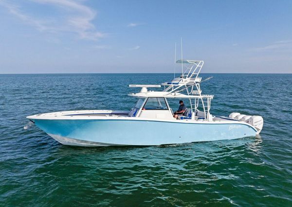 Yellowfin 42 Center Console image