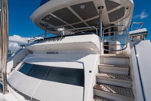 Sunseeker 86 Yacht image